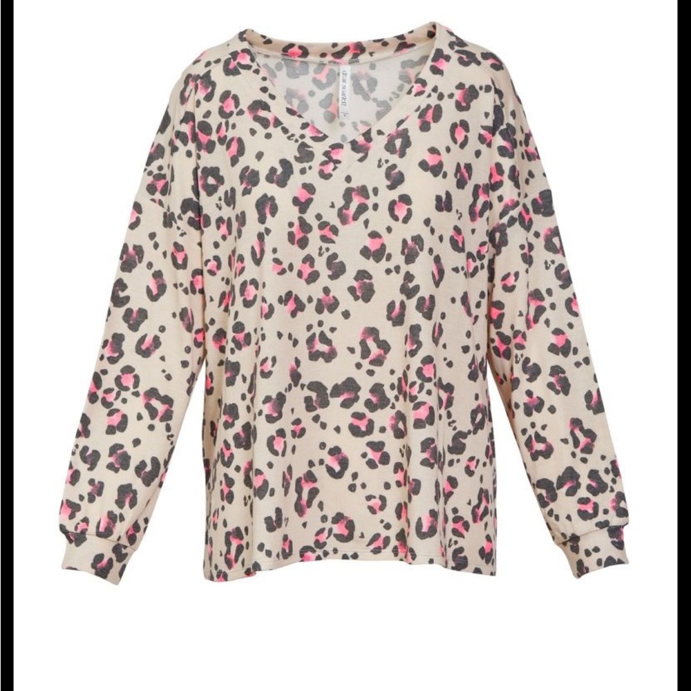 Dear Scarlett beige leopard top